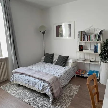 Apartment Living *